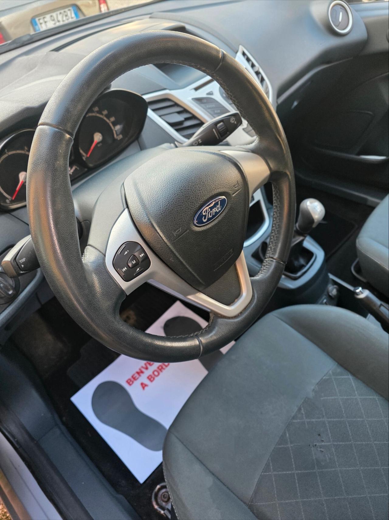 Ford Fiesta 1.4 TDCi 70CV 3 porte Titanium