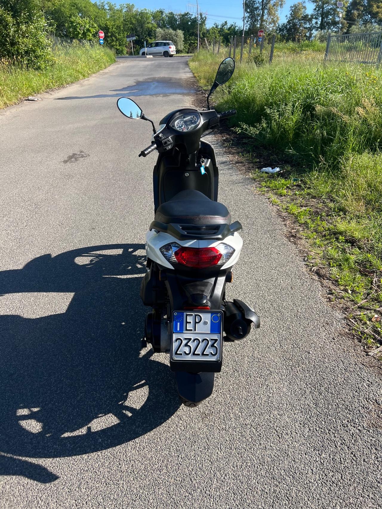 Peugeot Tweet 125