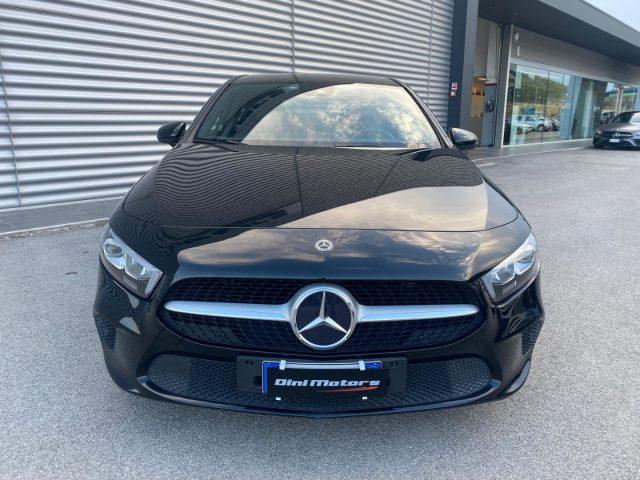 MERCEDES-BENZ A 180 d Automatica 4p. PREMIUM SPORT, SCHERMI GRANDI