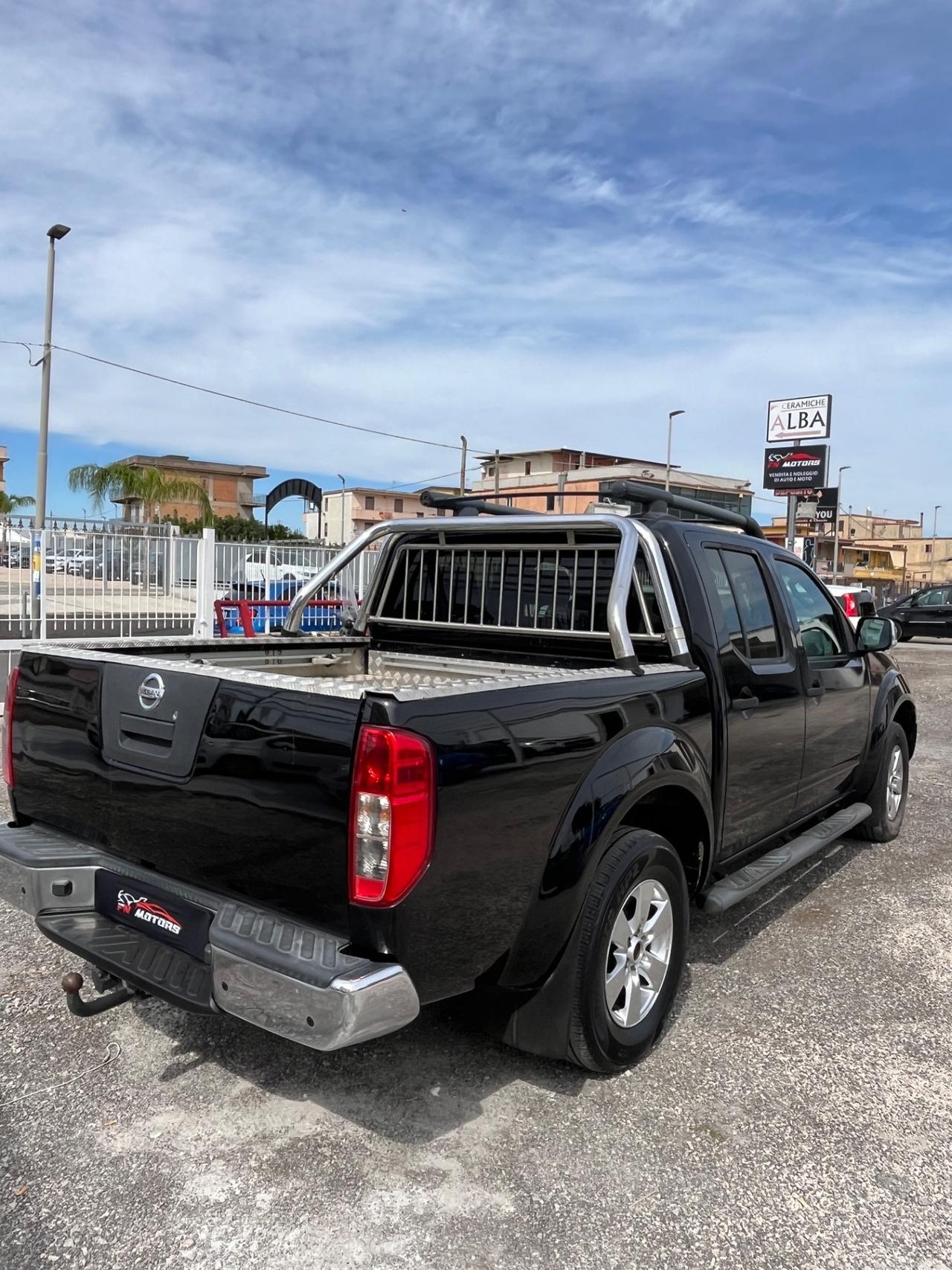 Nissan Navara 2.5 dCi 4 porte Double Cab Sport