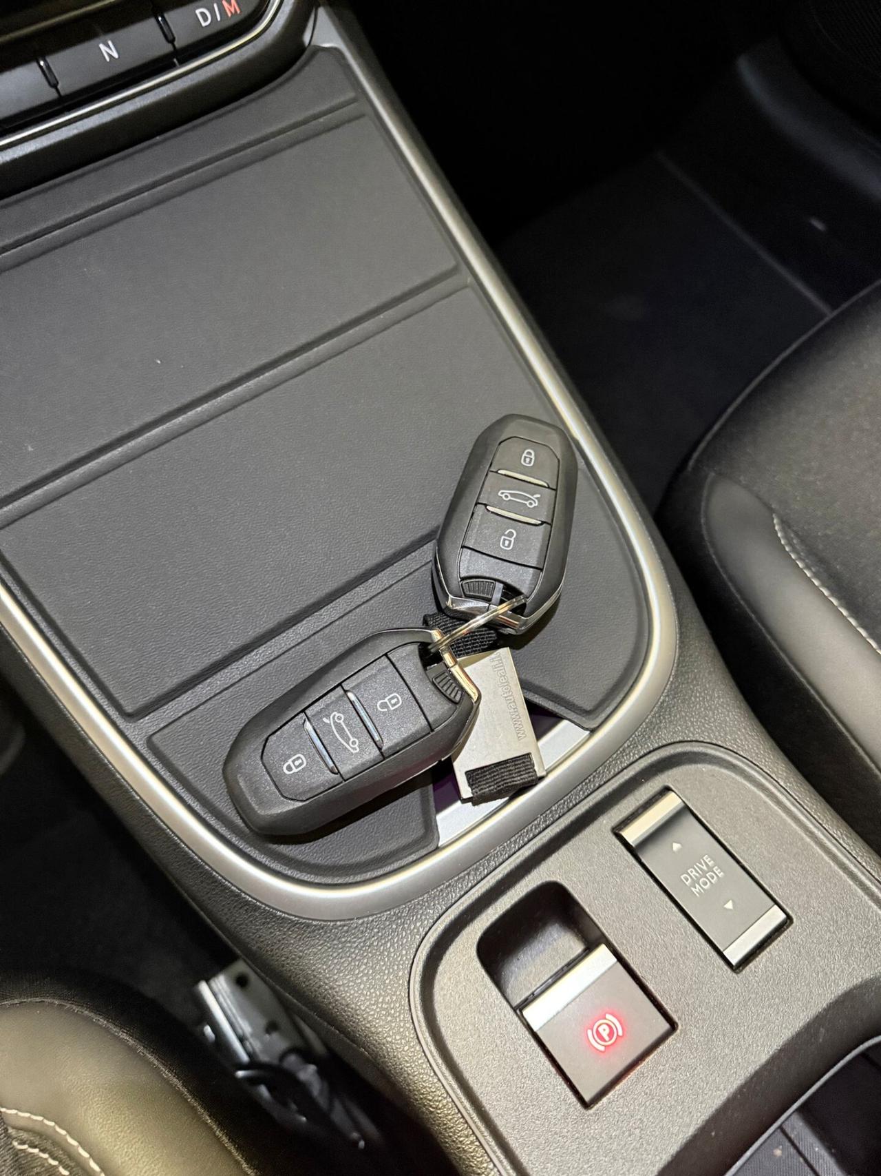 Jeep Avenger 1.2 Turbo 100 CV MHEV Summit