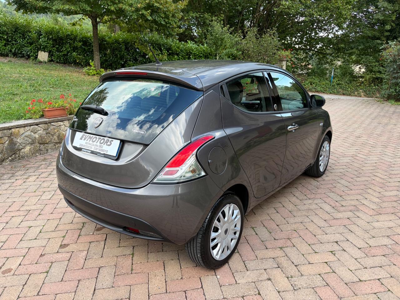 Lancia Ypsilon 1.2 69 CV 5 porte GPL Ecochic Gold