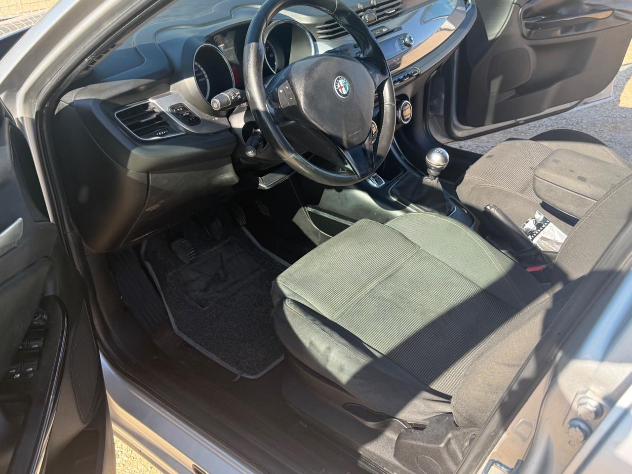 Alfa Giulietta 1.4 Turbo METANO 3.999€