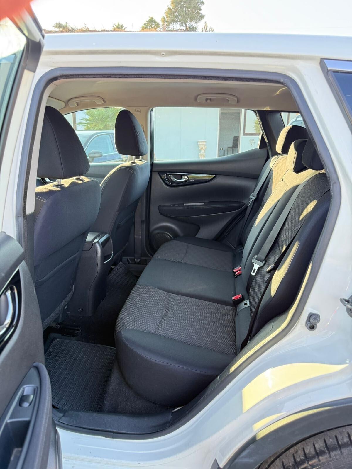 Nissan Qashqai 1.5 dCi DPF Acenta