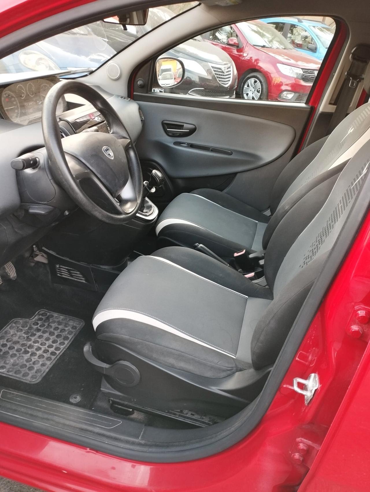 Lancia Ypsilon 1.2 69 CV 5 porte GPL Ecochic Gold