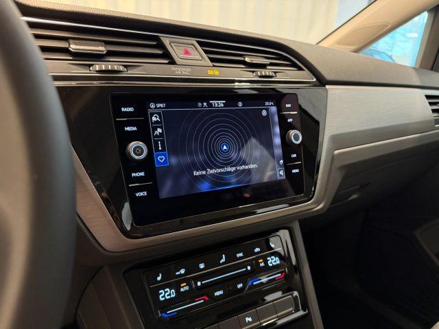 VOLKSWAGEN Touran 1.5 TSI Business Navi App Connect DAB+