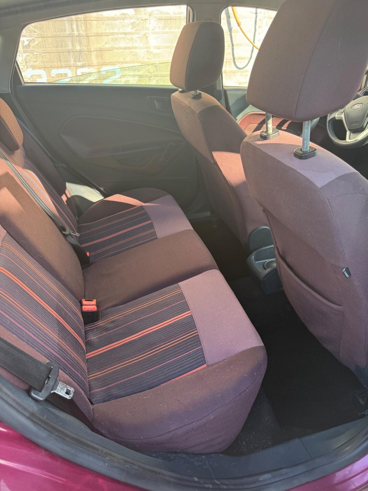 Ford fiesta Diesel 1.4 TDCi neopatentati UNIPROPRIETÀ