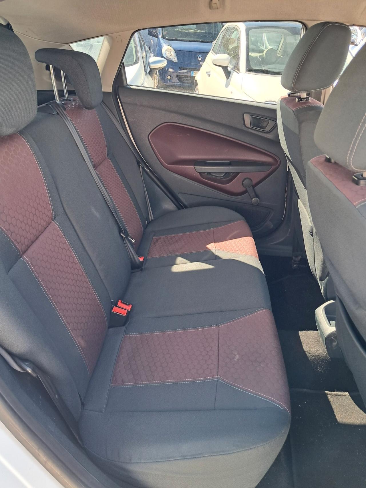 Ford Fiesta 1.4 5 porte Bz.- GPL Titanium
