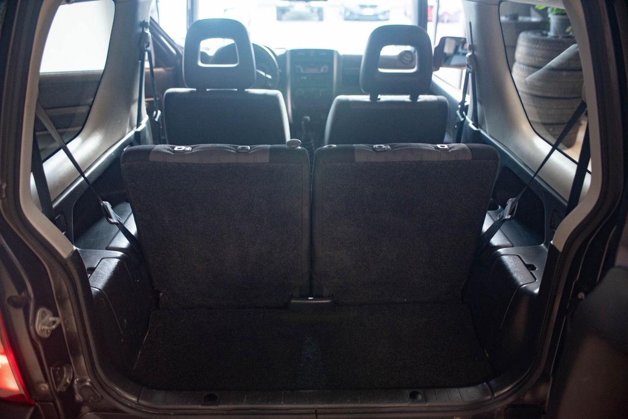 Suzuki Jimny 1.3i 16V cat 4WD JLX