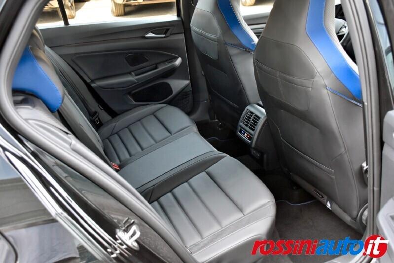 VOLKSWAGEN GOLF 8.5 R BLACK EDITION 2.0 TSI 333 CV DSG 4MOTION AKR
