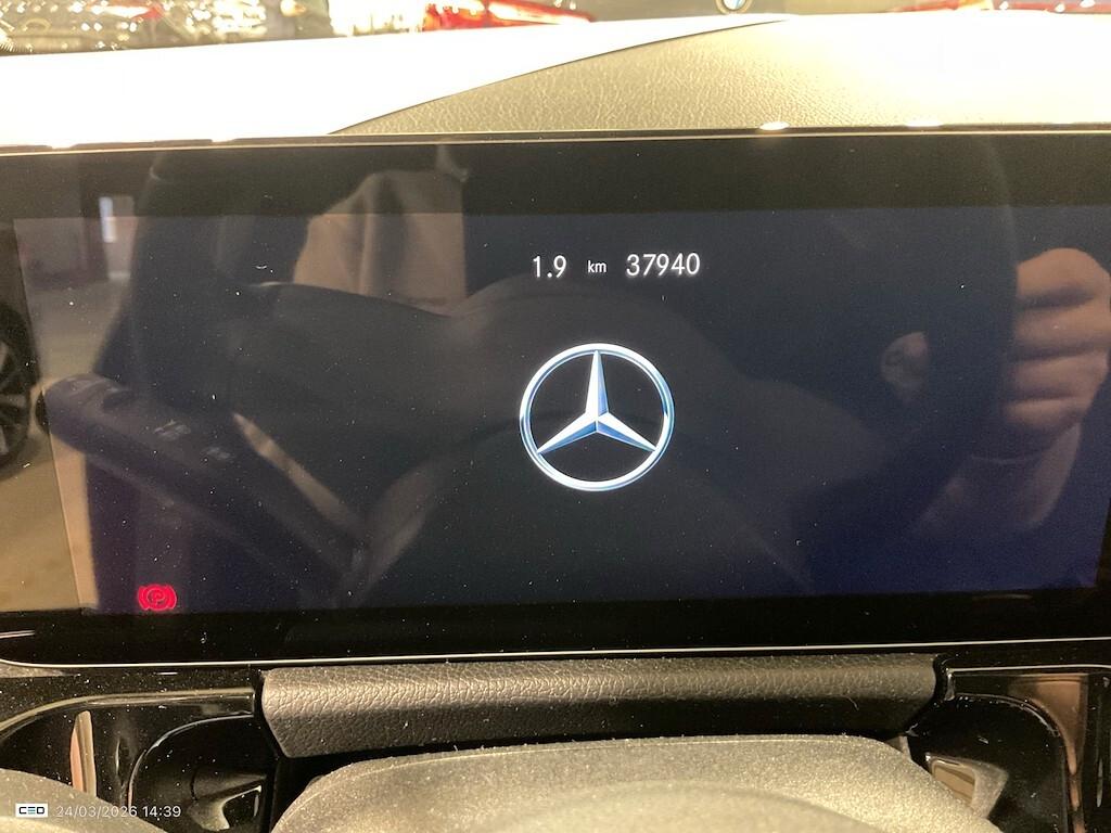 MERCEDES-BENZ B 180D 115CV 6M. BUSINESS SOLUTION ( FARI LED - PELLE - NAVI PREMIUM - PARK ASSIST )