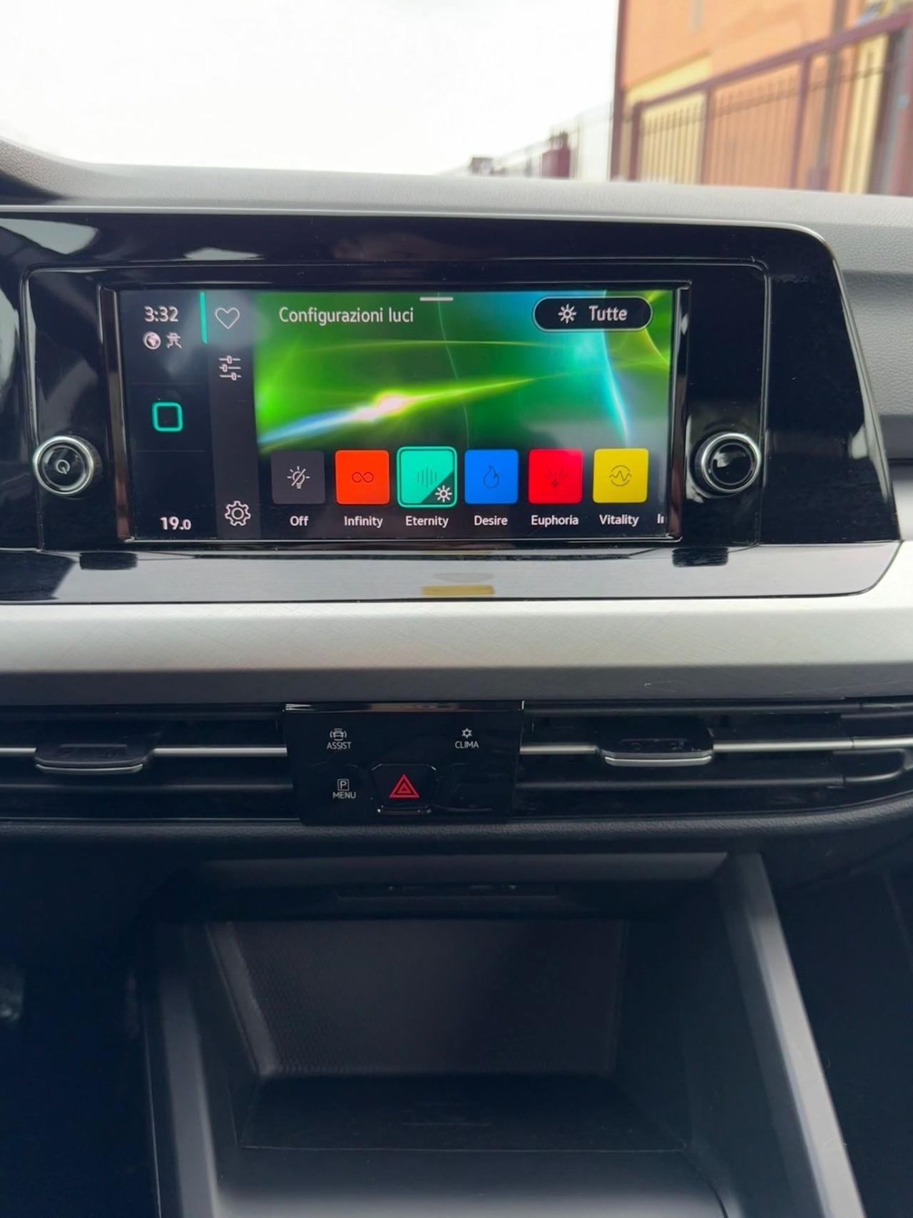 Volkswagen Golf 1.5 eTSI 130 CV EVO ACT DSG Life