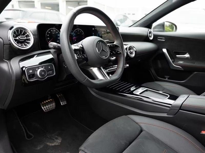 Mercedes-Benz Classe A A 180 AMG Line Advanced Camera 18" Winter Pack