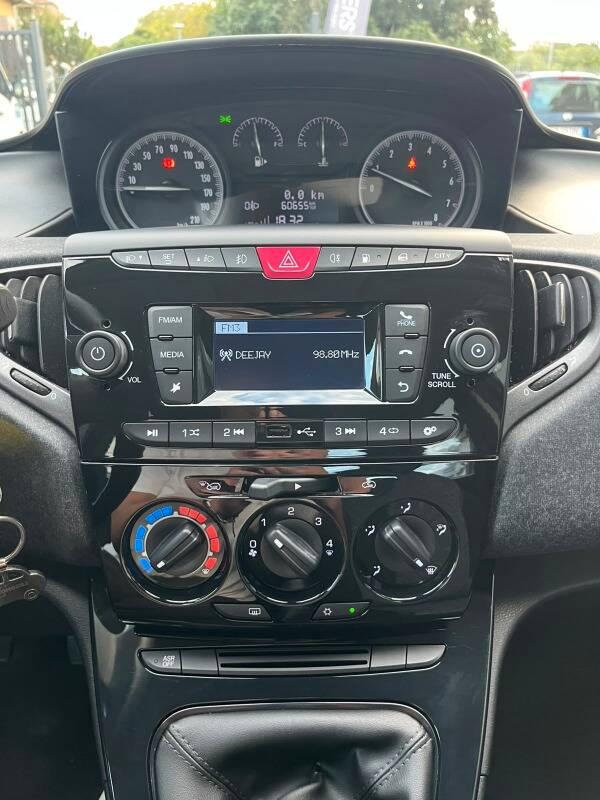 Lancia Ypsilon 1.2 Elefantino Blu ecochic Gpl 69cv my19