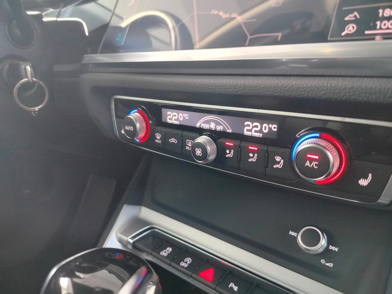 Audi Q3 35 TDI S tronic Business