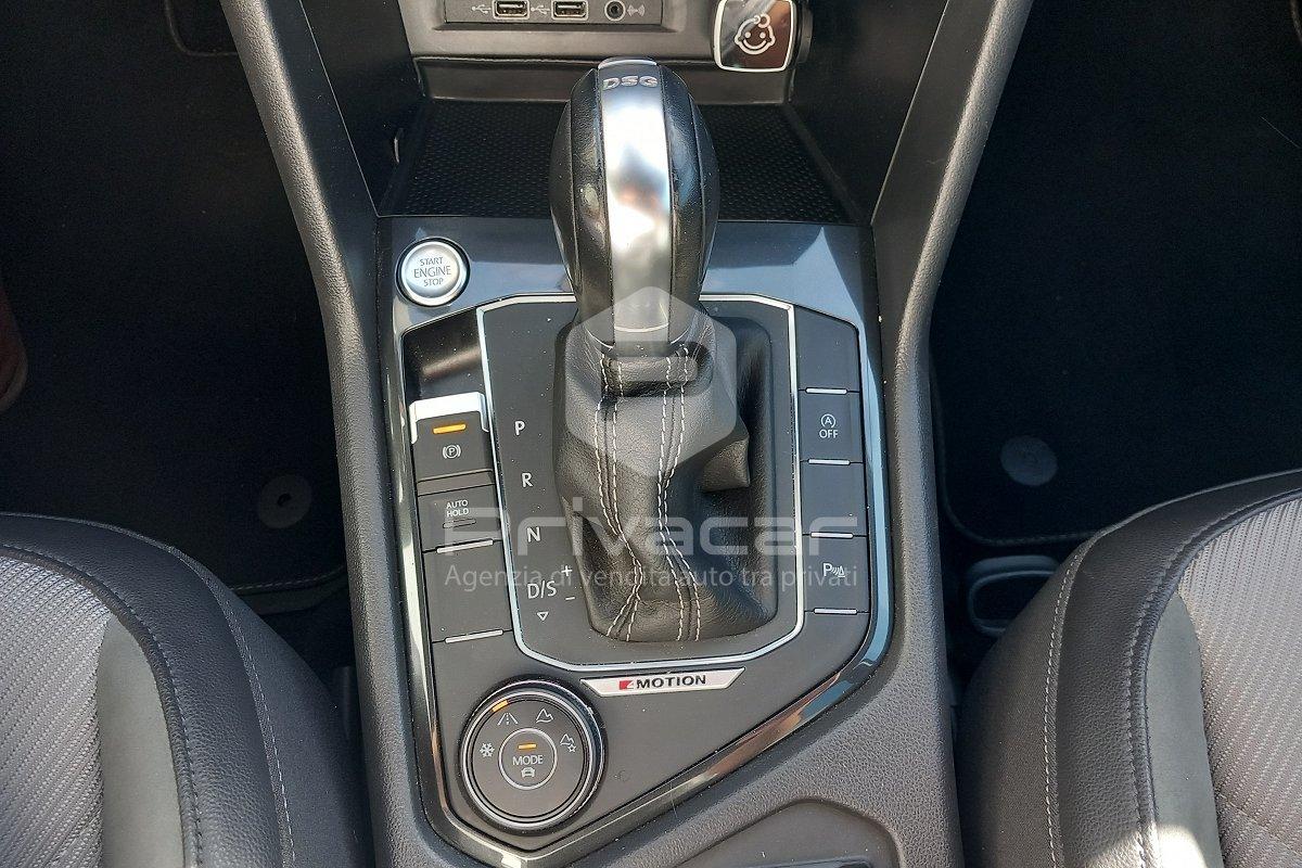 VOLKSWAGEN Tiguan 2.0 TDI SCR DSG 4MOTION Sport BMT