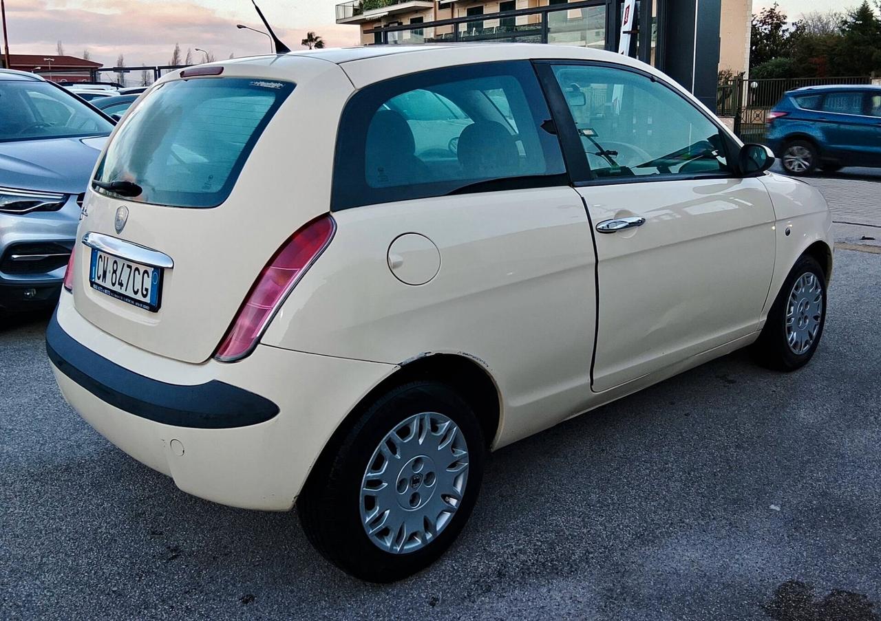 Lancia Ypsilon 1.2