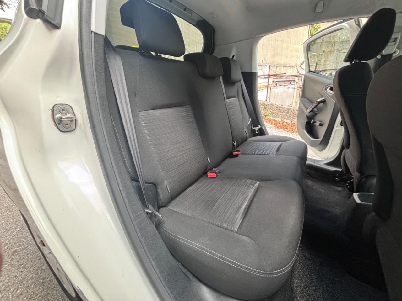 Peugeot 208 1.2 VTi 82 CV 5 porte Access