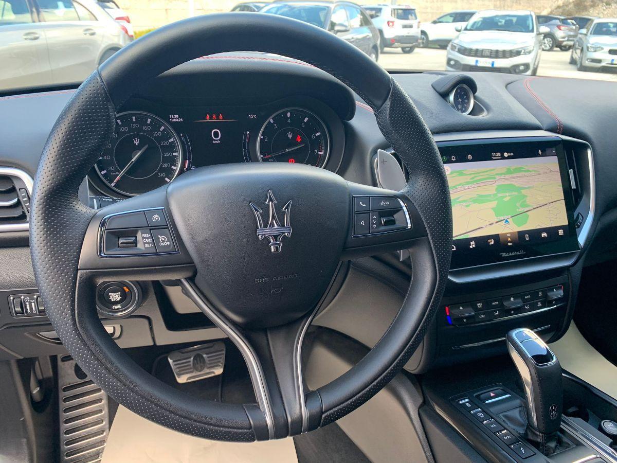 MASERATI GHIBLI 2.0T MHEV 330cv *DA VETRINA*