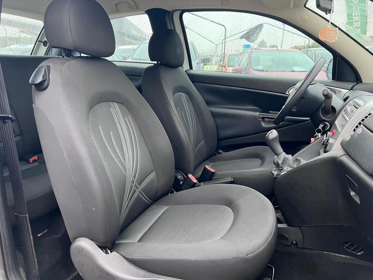 Lancia Ypsilon 1.3 MJT 75 CV Platinum