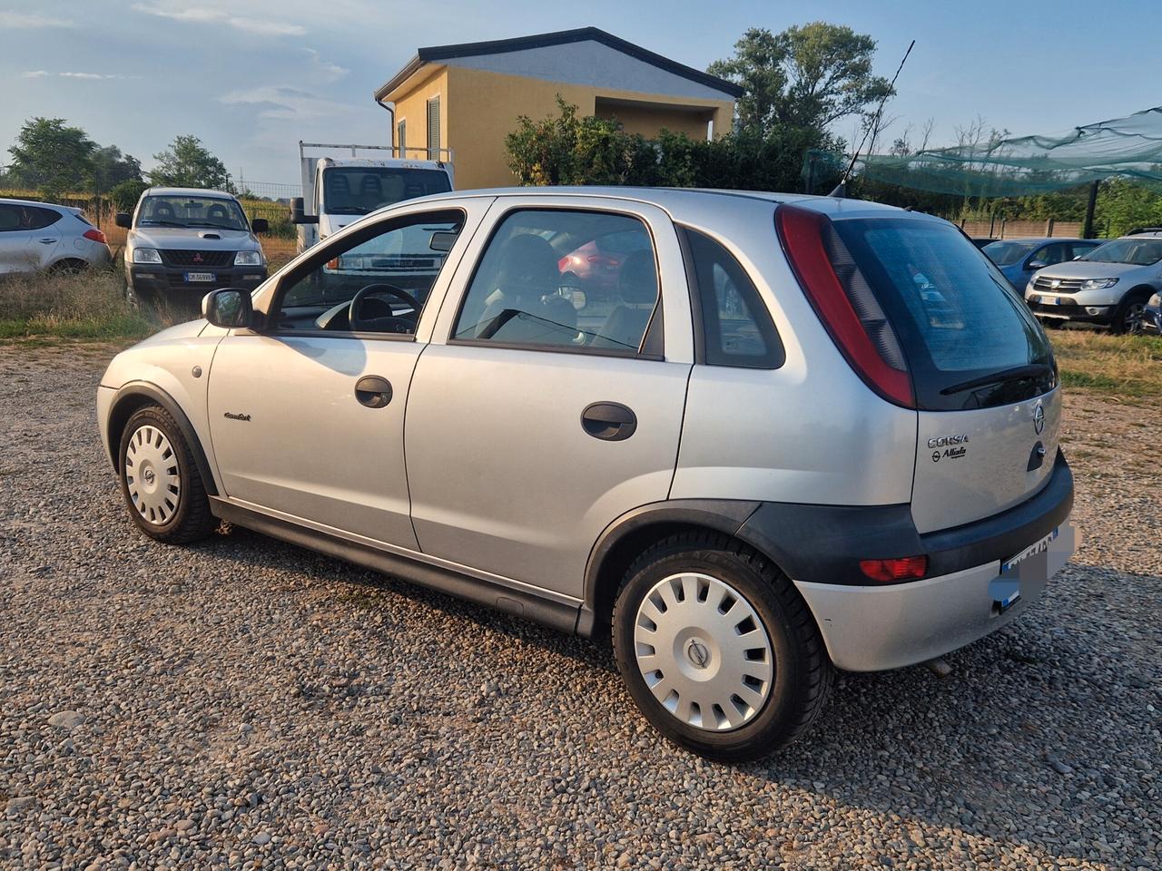 Opel Corsa 1.2i 16V cat 5 porte 'Njoy
