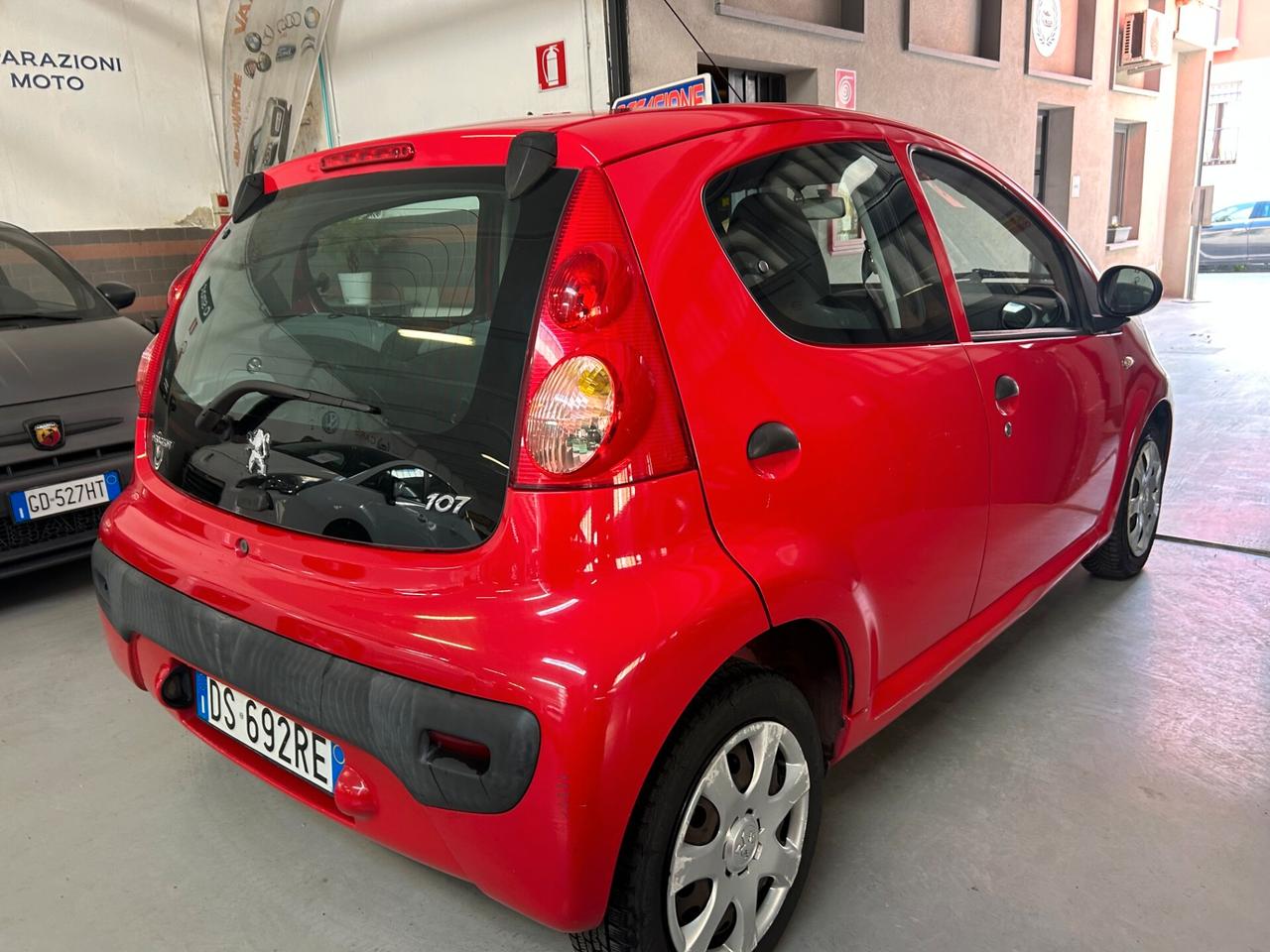 Peugeot 107 1.0 68CV 5p. Desir