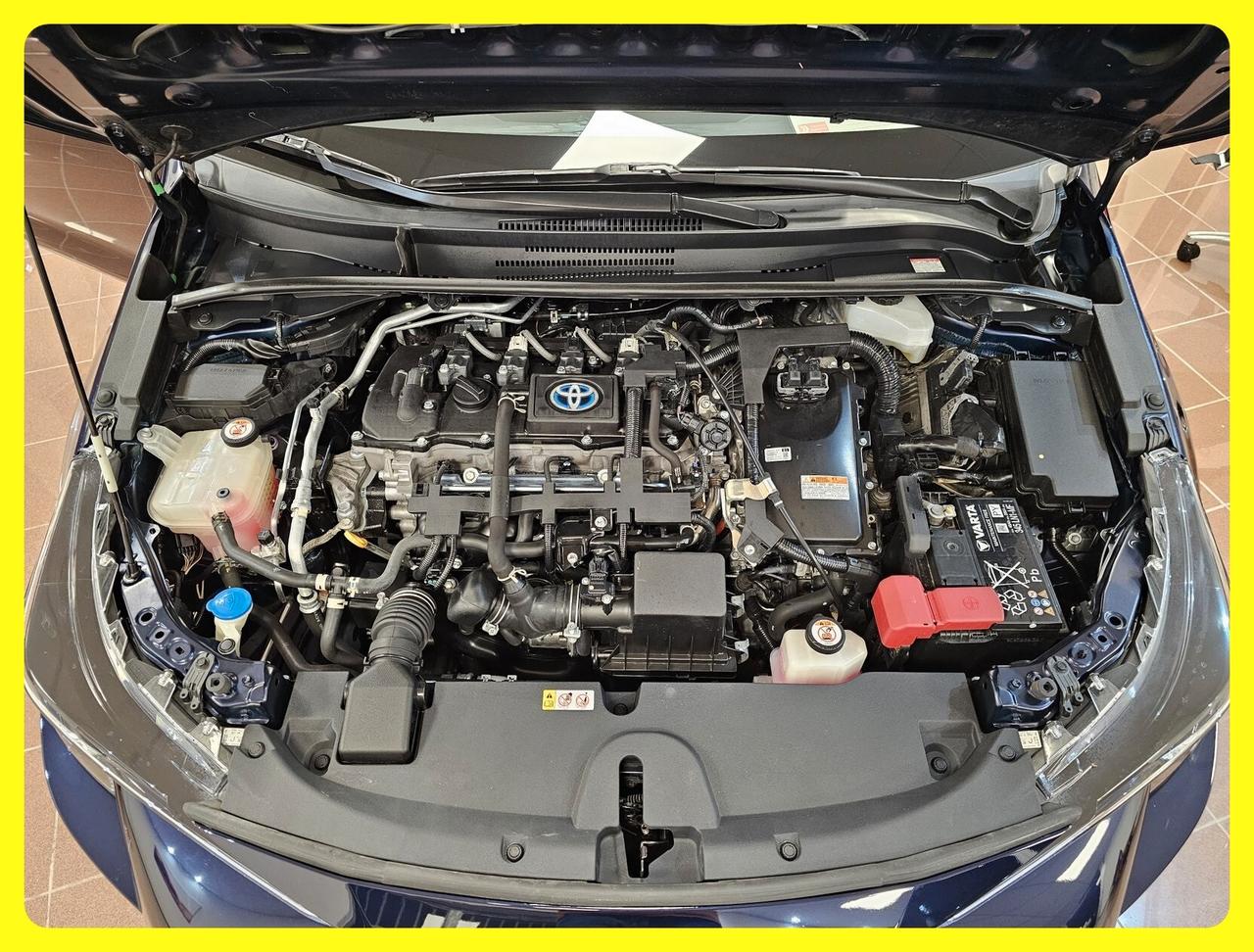 Toyota New Corolla TS 1.8 Hybrid 122CV CVT Business Garanzia