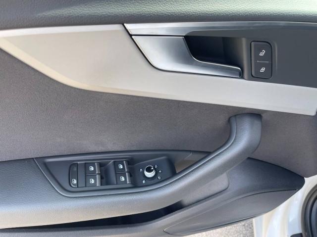 Audi A4 V 2019 Avant 35 2.0 tdi mhev Business 163cv s-tronic LED PDC