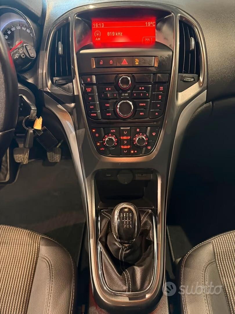 Opel Astra 1.4 Turbo - 100MILA KM- NEOPATENTATI