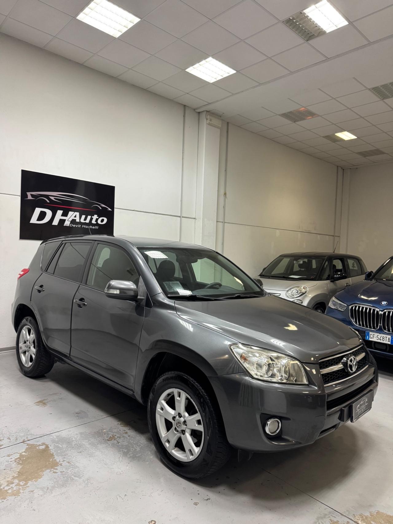 Toyota RAV 4 RAV4 2.2 D-4D 150 CV DPF Exclusive