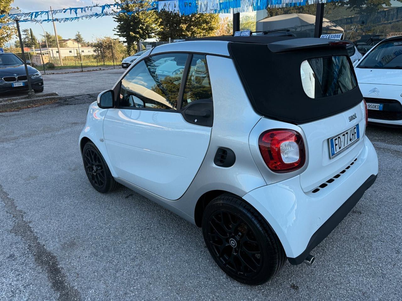 " UNA CHICCA " Smart ForTwo 70 1.0 cabrio Passion