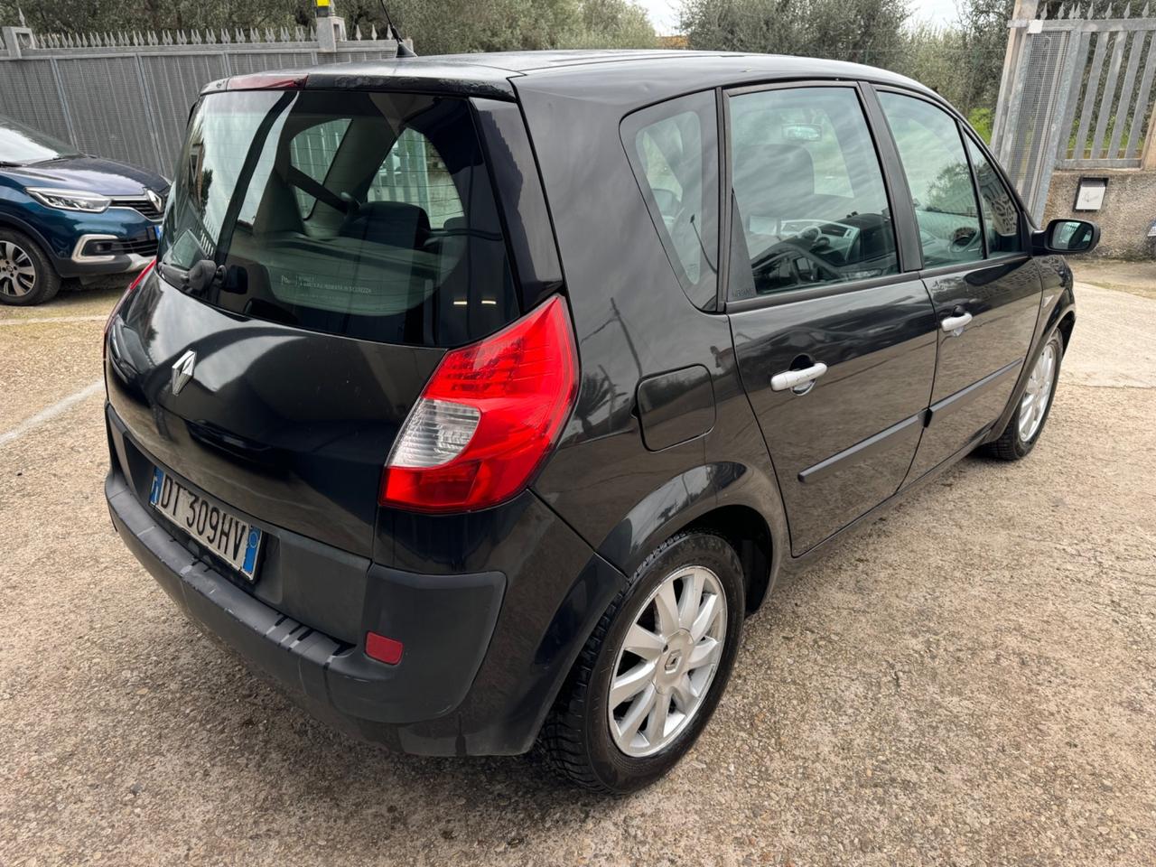 Renault Scenic 1.9 dCi 130CV Dynamique