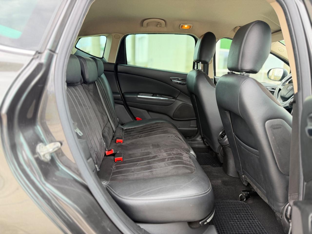 Lancia Delta 1.6 MJT DPF Gold