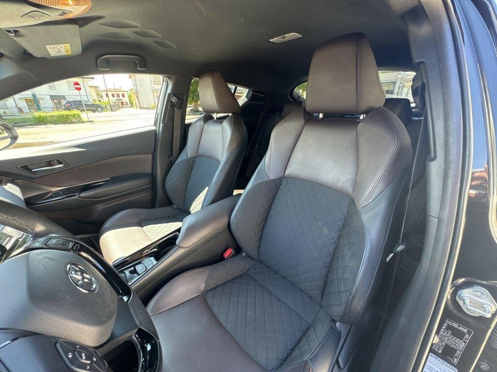 Toyota C-HR 5 Porte 1.8 Hybrid Lounge 2WD E-CVT
