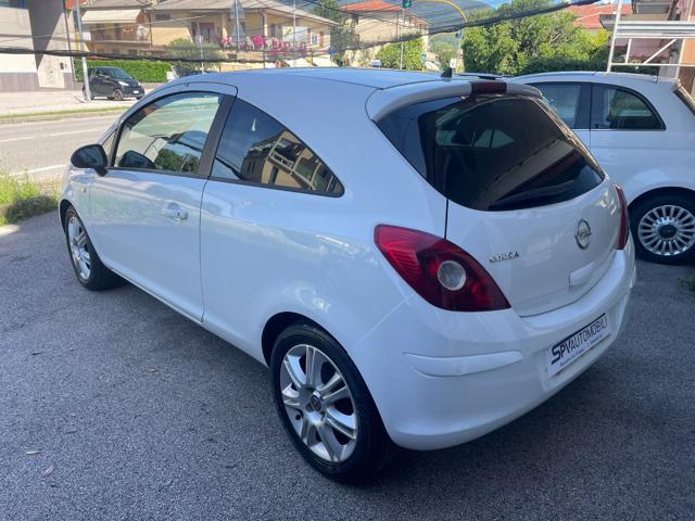 OPEL Corsa 1.2 85CV 3 porte GPL-TECH Club