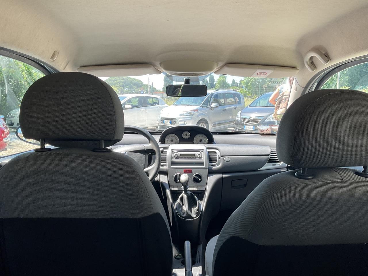 Lancia Ypsilon 1.2 Argento