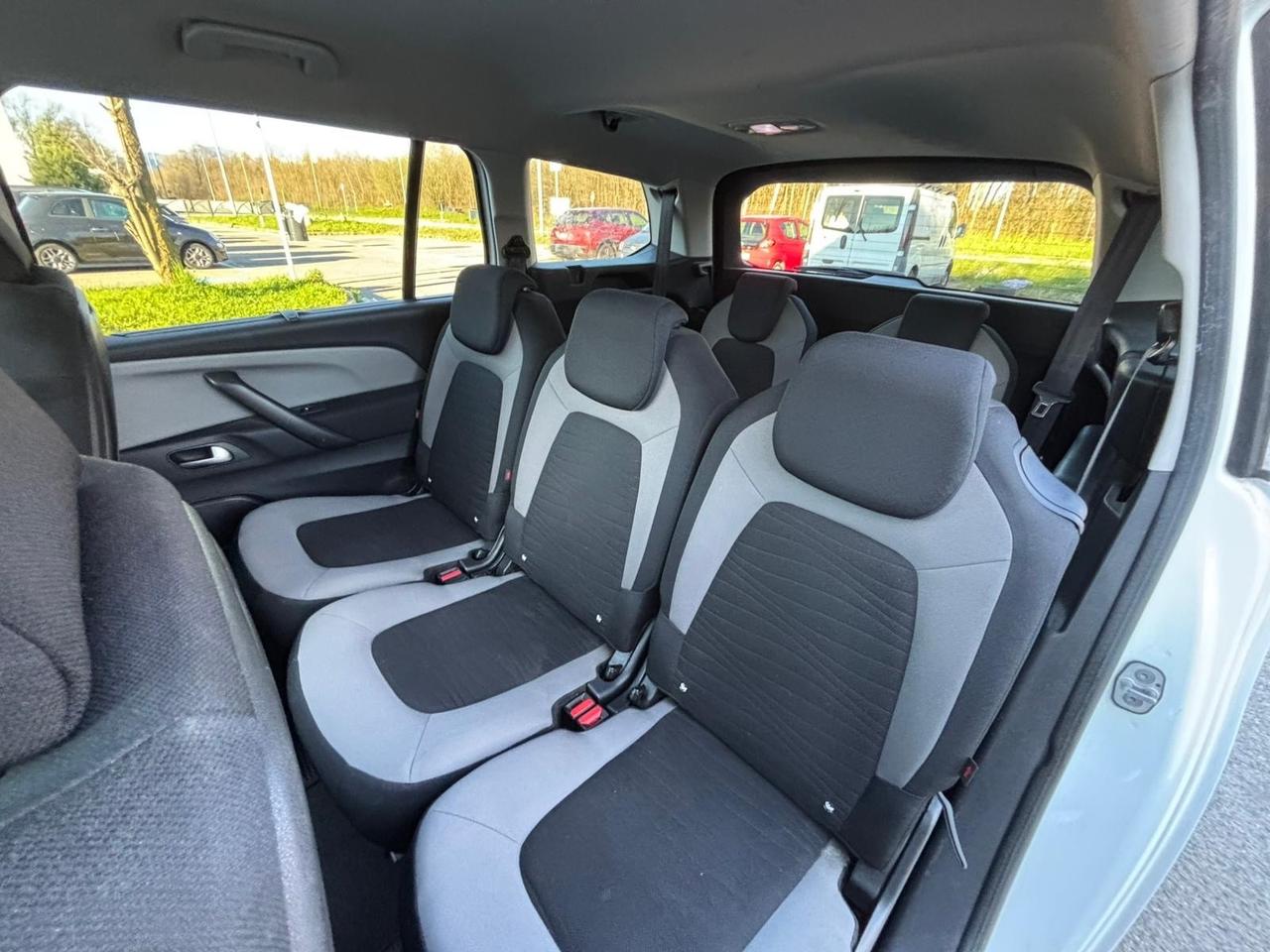 Citroen Grand C4 Picasso 7 POSTI BlueHDi 120 S&S EAT6 Exclusive