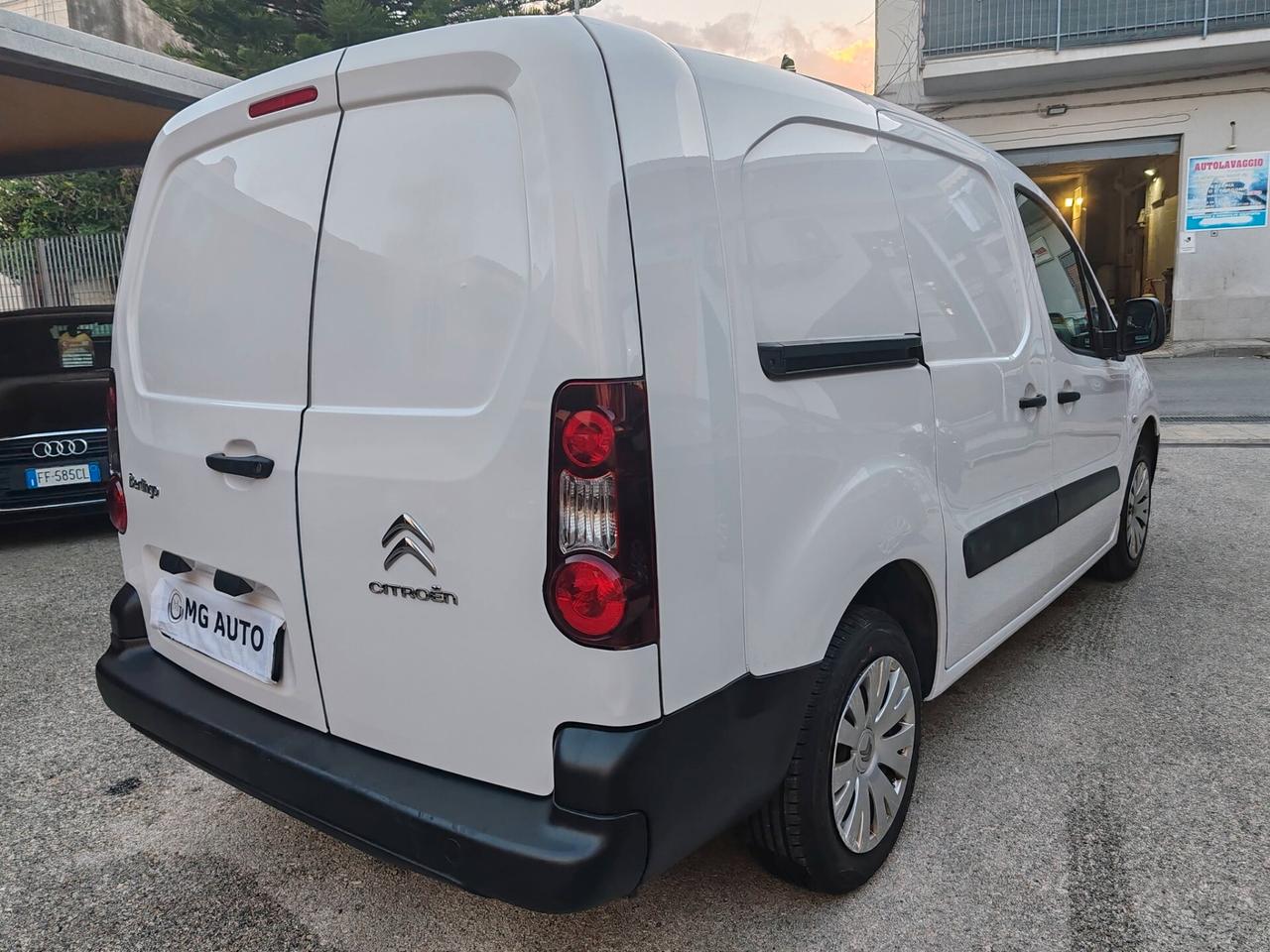 Citroen BERLINGO 3 POSTI