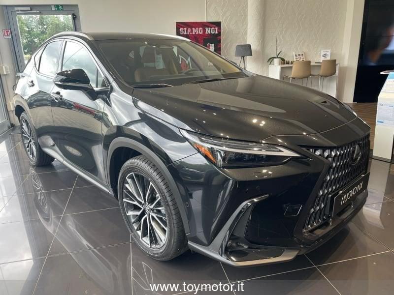 Lexus NX 2ª serie Hybrid 4WD Luxury