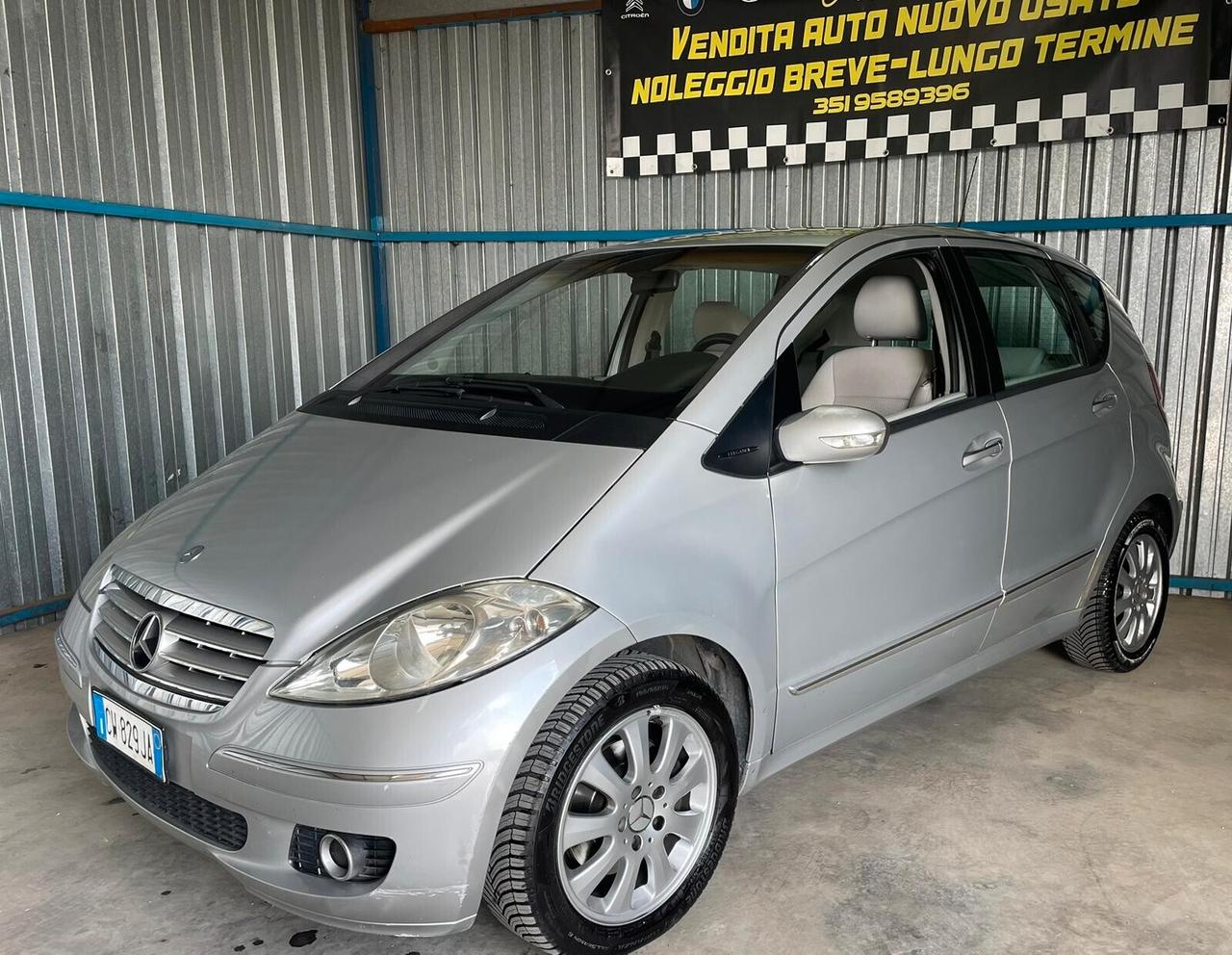 MERCEDES BENZ A 200 NEOPATENTATI UNICO PROPRIETARIO