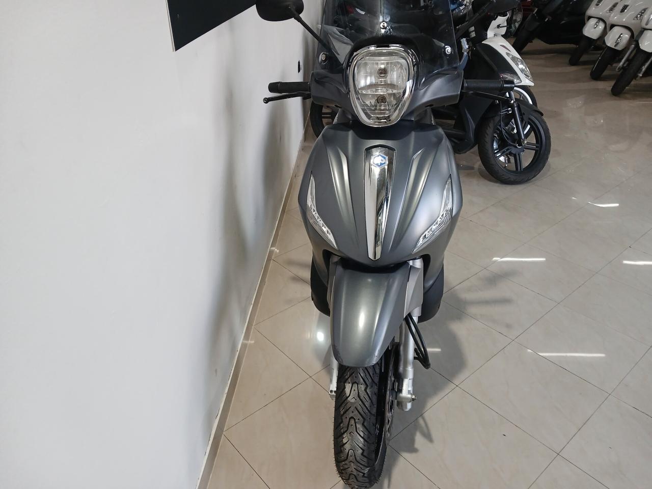 Piaggio Beverly 350 SPORT TOURING