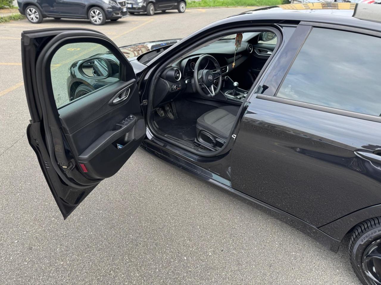 Alfa Romeo Giulia Business 2.2 JTD ECO #7182