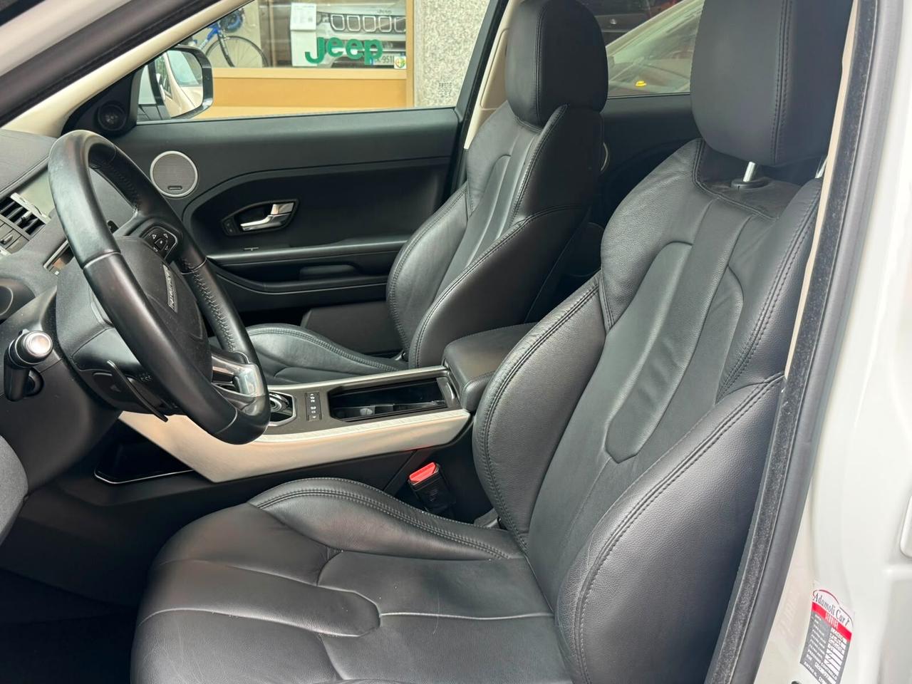 Land Rover Range Evoque 2.2 TD4 5p. Pure Tech Pack