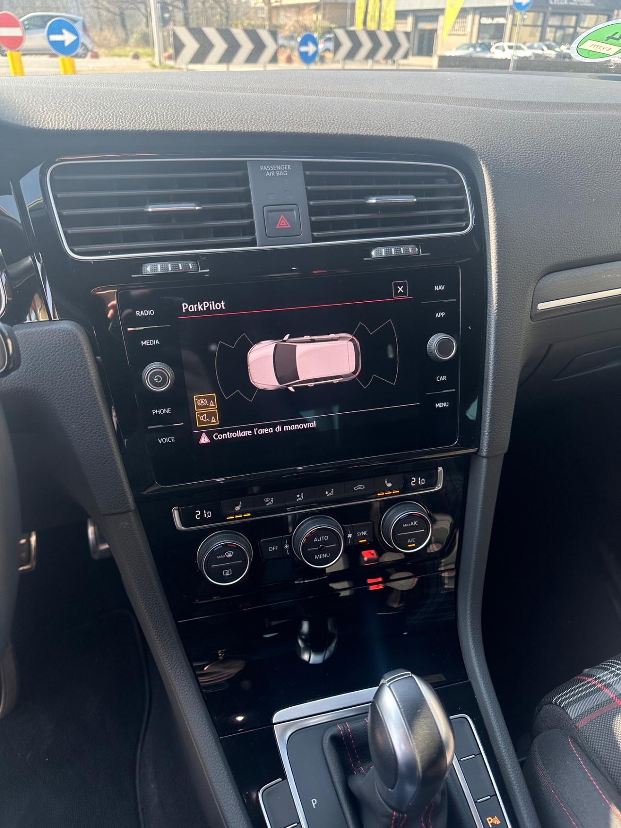 Volkswagen Golf GTI Performance 2.0 245 CV TSI DSG 5p. BMT