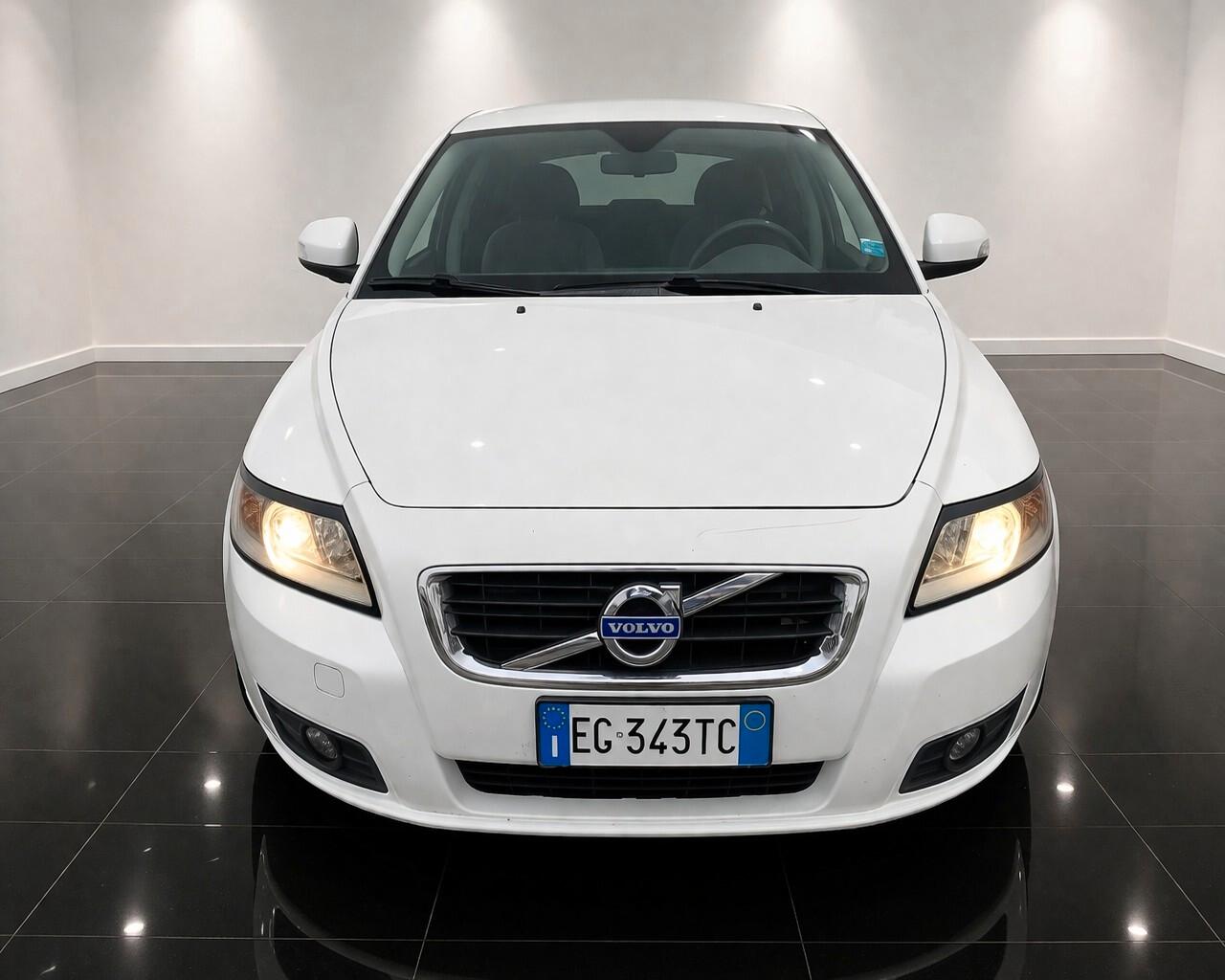 VOLVO V50 D2 R-DESIGN 1.6 DIESEL 114CV NEOPATENTATI EURO5