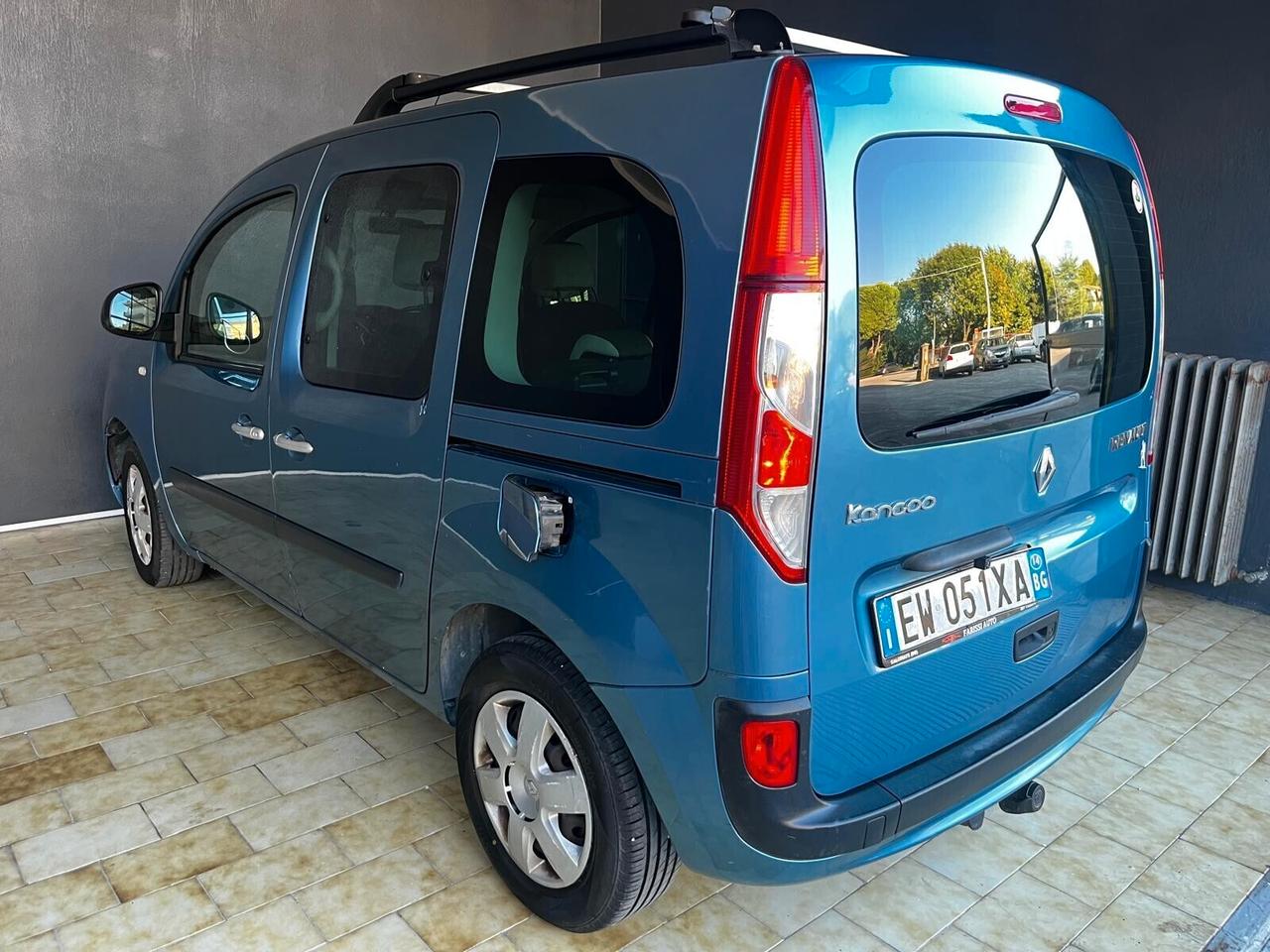 Renault Kangoo 1.5 dCi 90CV 5 porte Stop & Start Extrem 90 cv 66 kw revisione 01/2027