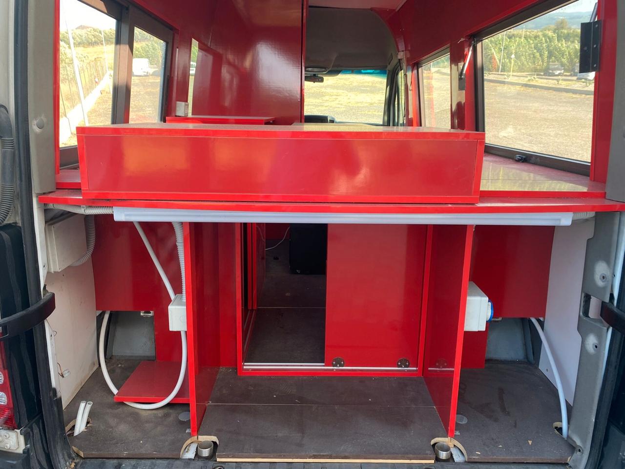Mercedes Sprinter 310 allestimento food truck autonegozio