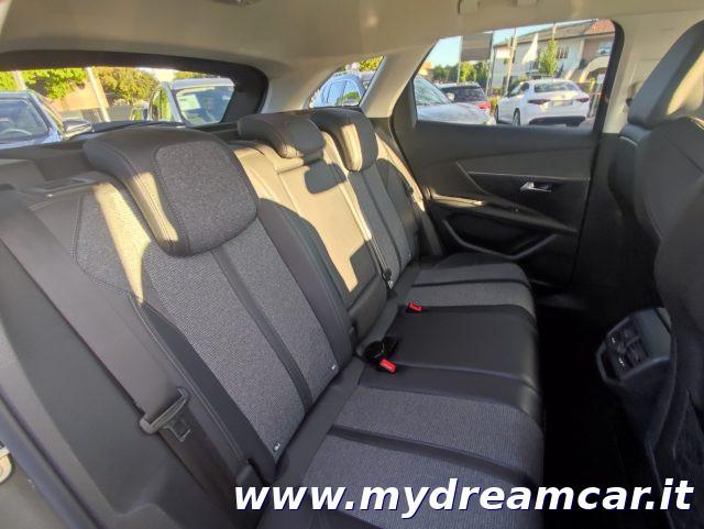PEUGEOT 3008 BlueHDi 130 S&S Allure