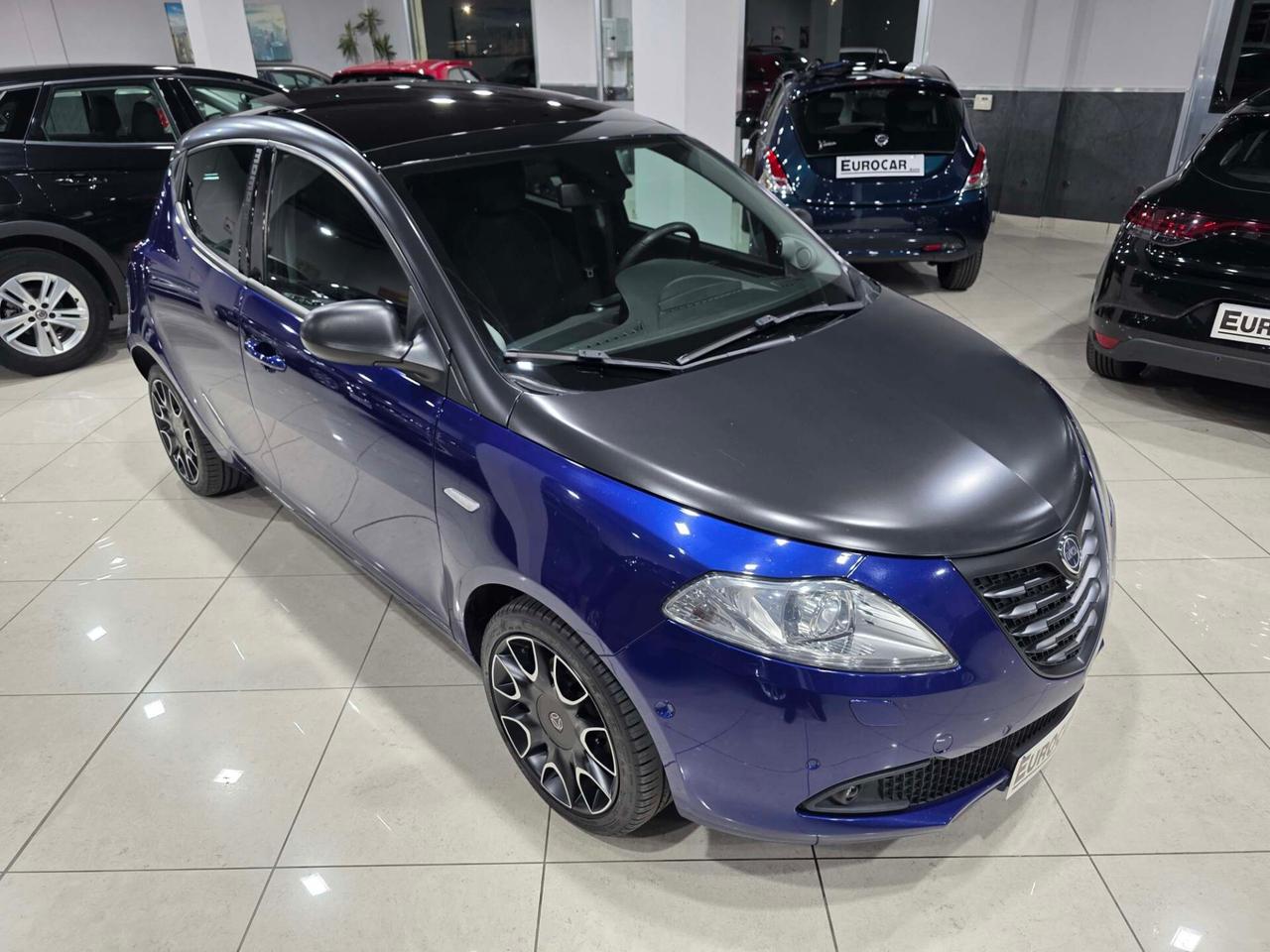 Lancia Ypsilon 1.3 MJT 16V 95 CV 5 porte S&S S Momodesign