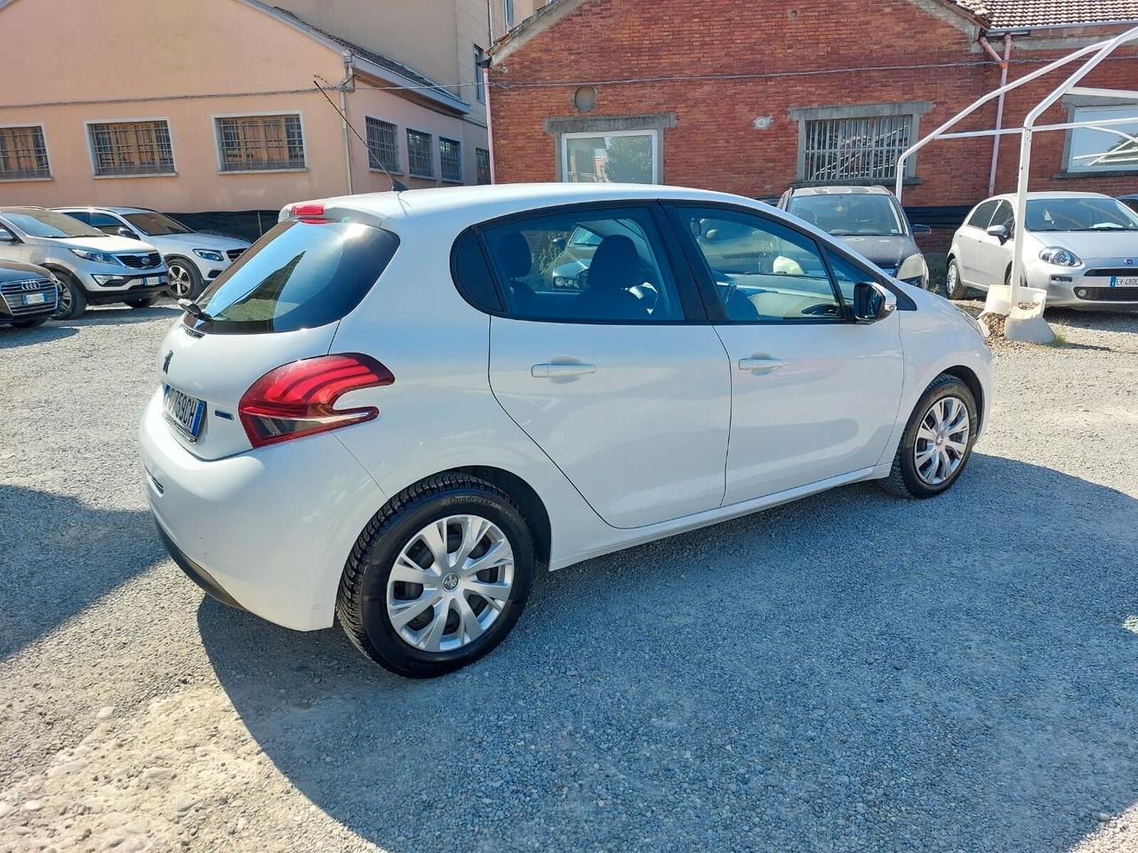 Peugeot 208 BlueHDi 75 S&S 5 porte EURO 6B
